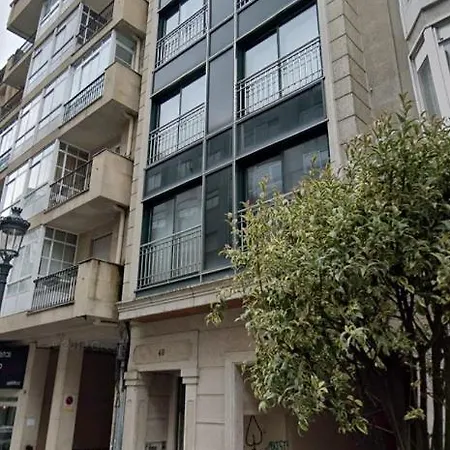 Apartamento Estudio Centrico Con Garaje Y Vistas Al Mar. *