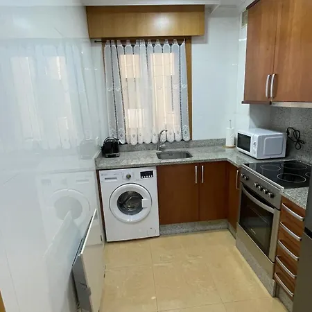 아파트 Estudio Centrico Con Garaje Y Vistas Al Mar. *